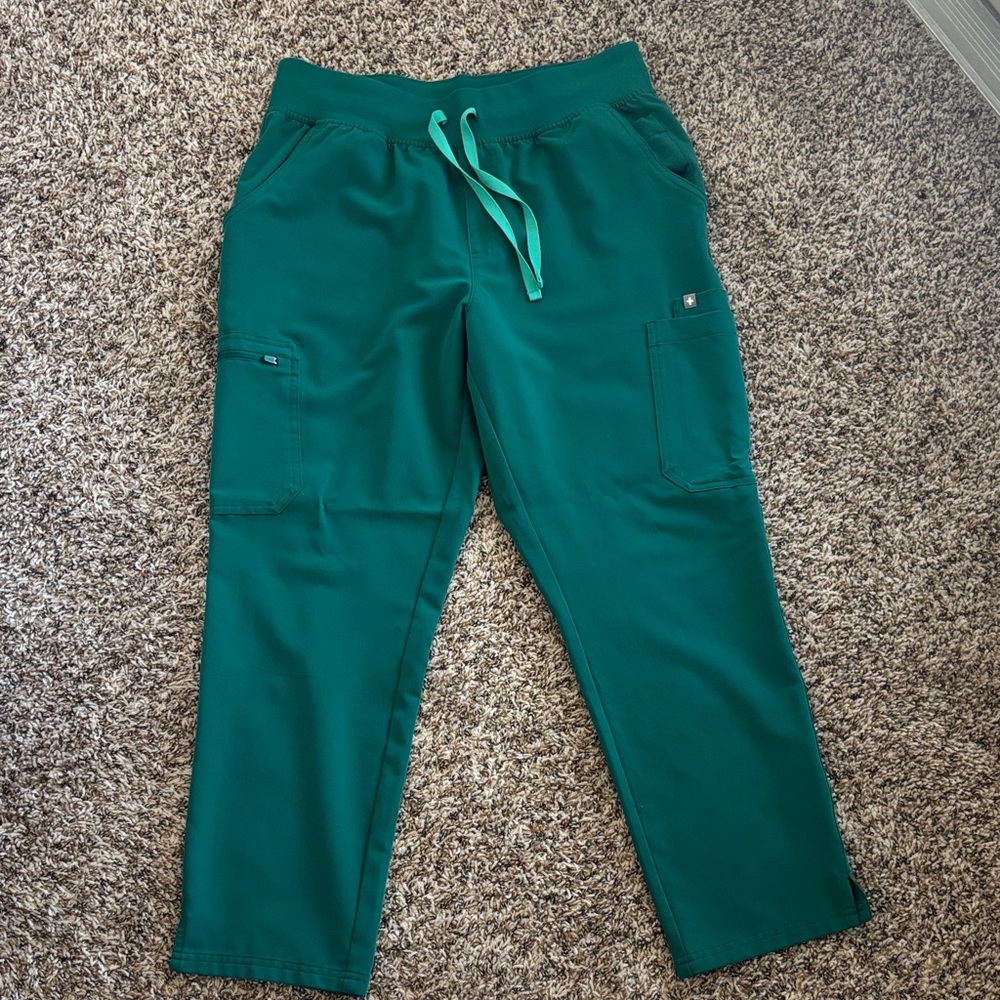 Figs high rise yola Hunter green in petite medium